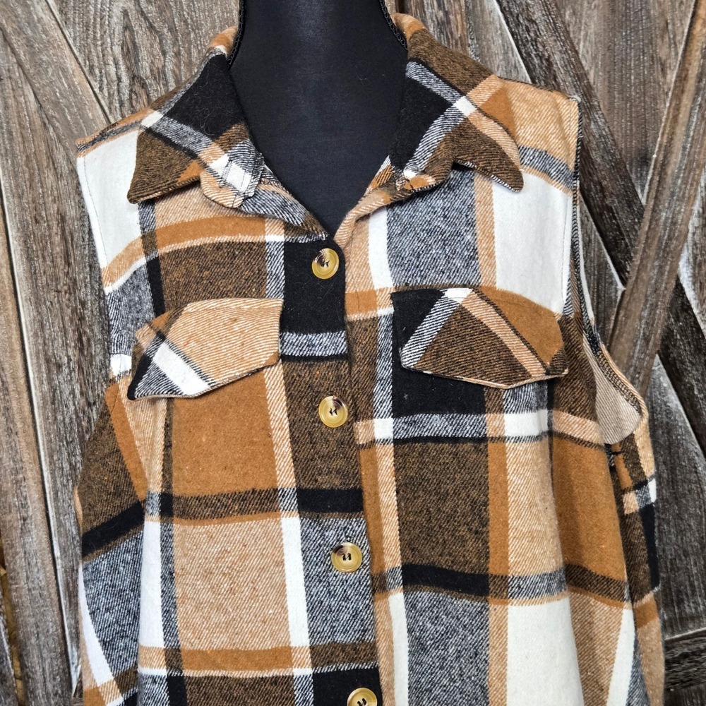 SHEIN Curve 2XL Plaid Sleeveless Shacket Brown Black‎ White Flannel Vest